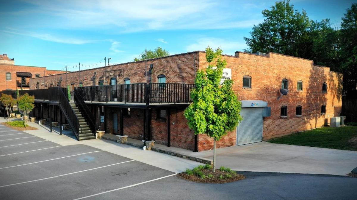 Hotel Humble Abode Hickory Exterior foto